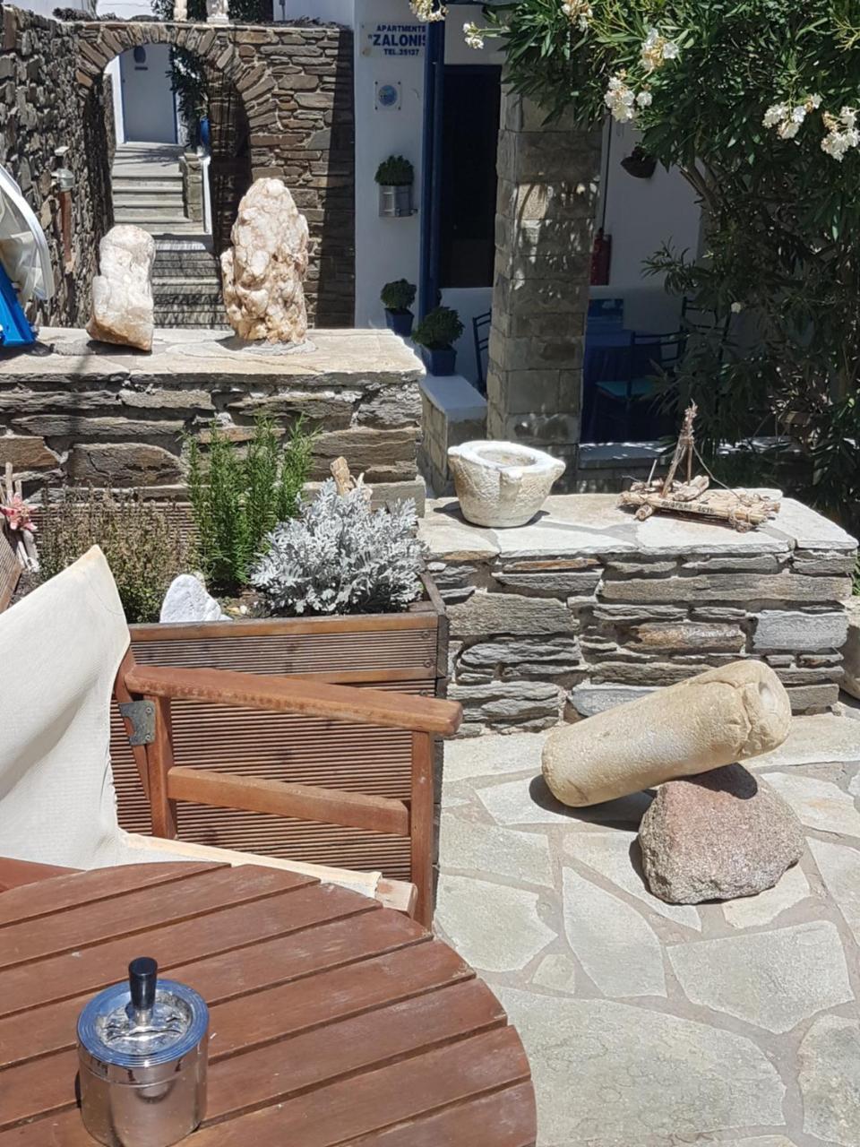 Tinos Apartments Zalonis Айос Іоанніс Екстер'єр фото